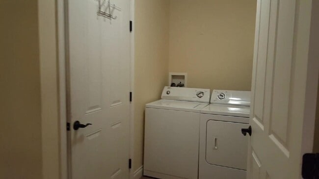 Building Photo - 3 bed 2 bath in Sequim