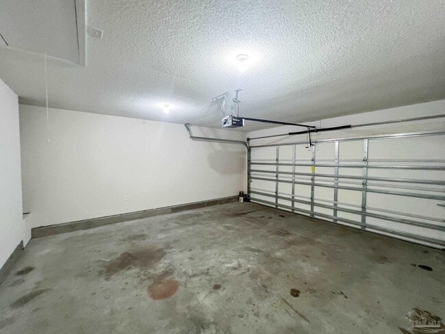 Building Photo - 705 Mozingo Ln