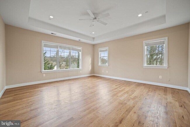 Building Photo - 5709 Wilson Ln