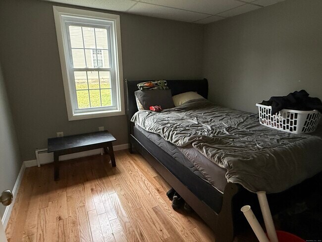 Building Photo - 60 Main St