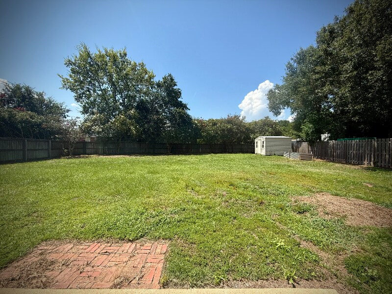 Building Photo - 7067 Runnymede Dr