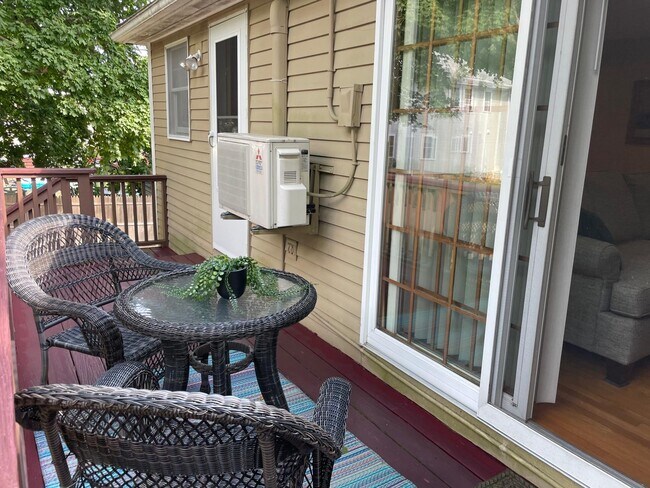 Building Photo - 12 Water St