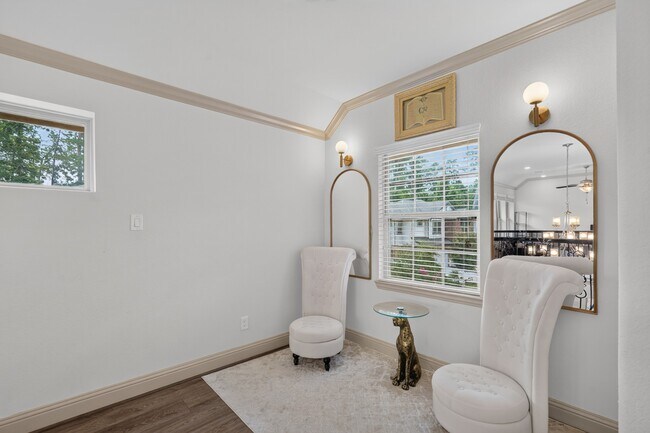 Building Photo - 226 Skybranch Ct