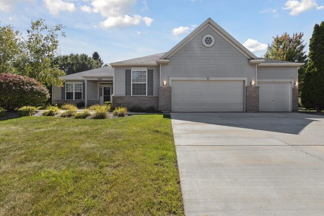 Building Photo - 3403 Green Pastures Ln