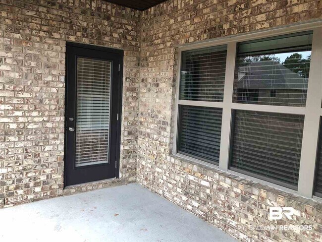 Building Photo - 12781 Waxwing Ave