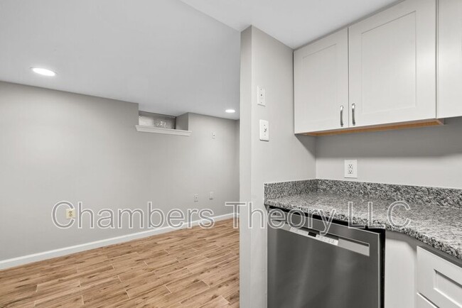Building Photo - 1438 Meridian Pl NW