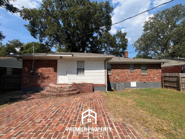 Building Photo - 5037 Woodlark Ave