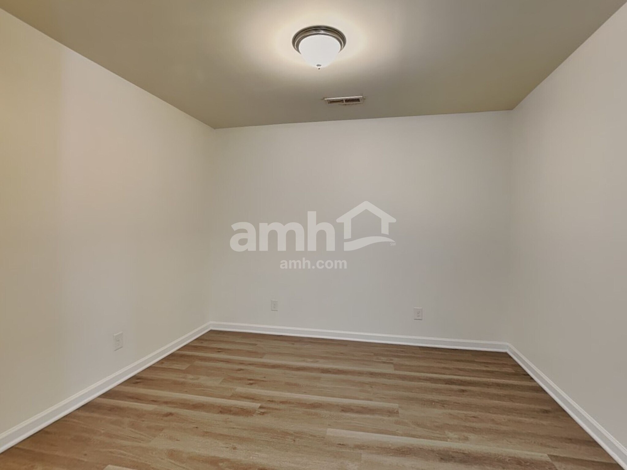 Building Photo - 801 Winterside Ln