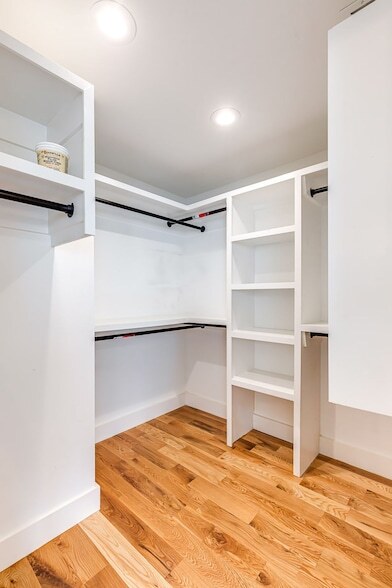Building Photo - 1710 Nassau St