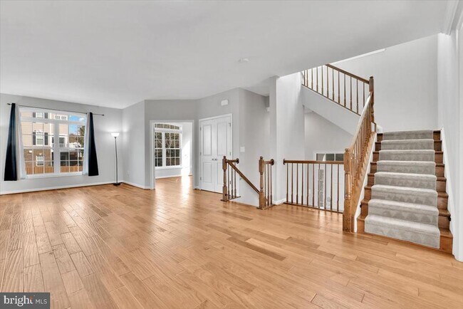 Building Photo - 41625 Broxbourne Terrace