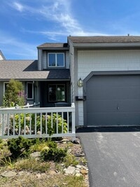 Building Photo - 288 Summerhaven Dr N