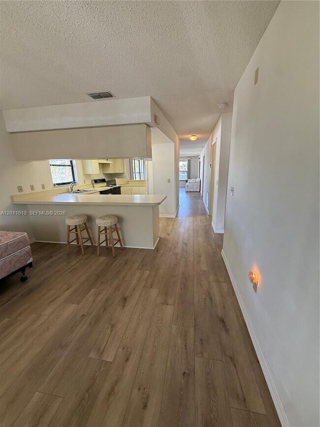 Building Photo - 123 SW 47th Terrace