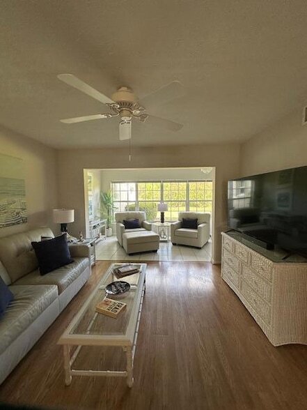 Building Photo - 740 Lake Orchid Cir