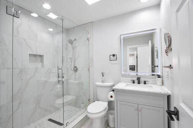 Building Photo - 81358 Avenida Blanca