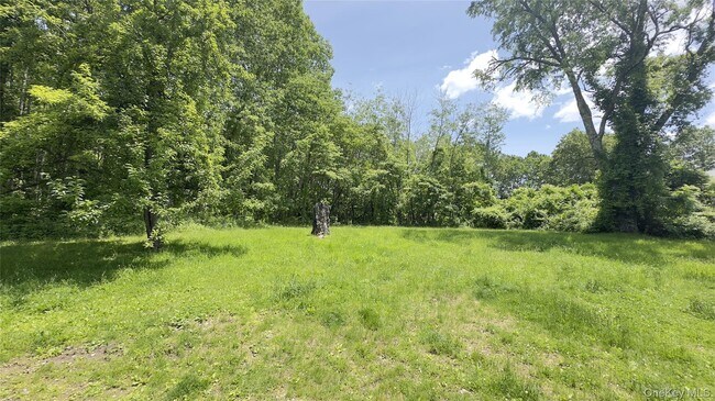 Building Photo - 8 Marie Rd