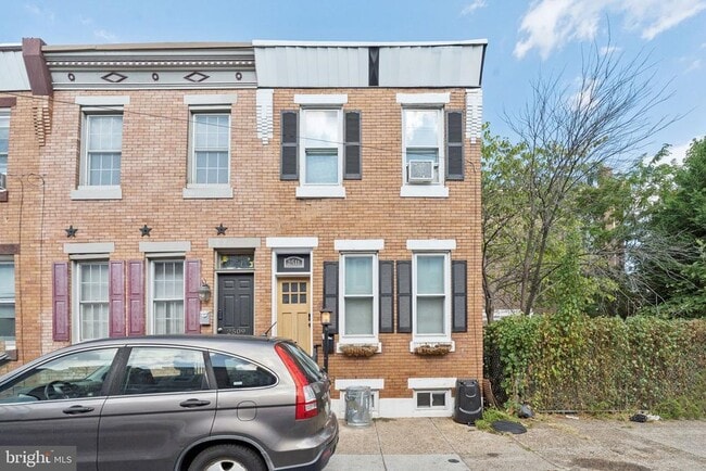 Building Photo - 2511 E Oakdale St