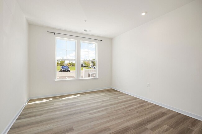 Building Photo - Brand New 2 Bedroom Condo Located in Midlothian!!!! MOVE IN SPECIAL* HALF OFF FIRST MONTHS RENT