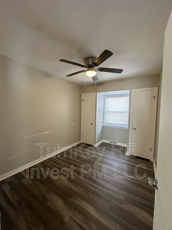 Building Photo - 11613 Kedzie Ave