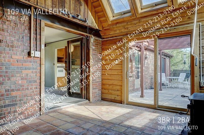 Building Photo - 109 VIA VALLECITO-
