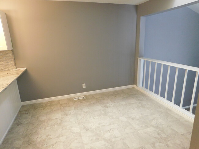 Dining Room - 1378 Merritt Cir