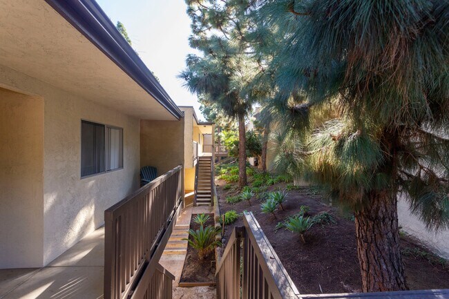 Building Photo - Park Place Del Mar