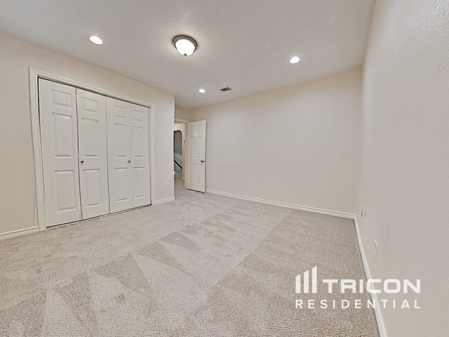 Building Photo - 21114 Southern Colony Ct