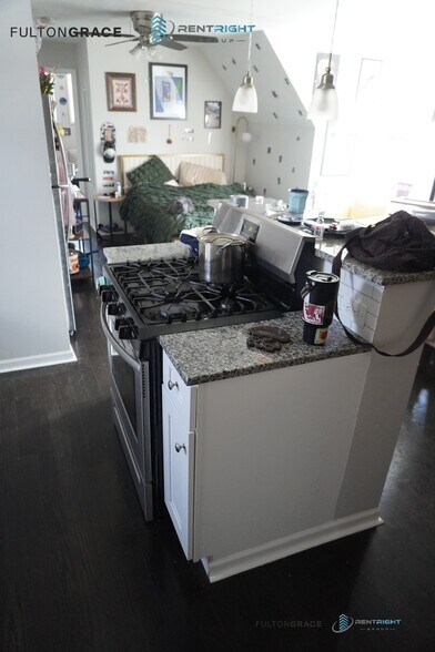 Building Photo - 2652 W 23rd Pl