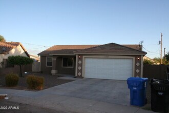 Building Photo - 11207 W Hopi St