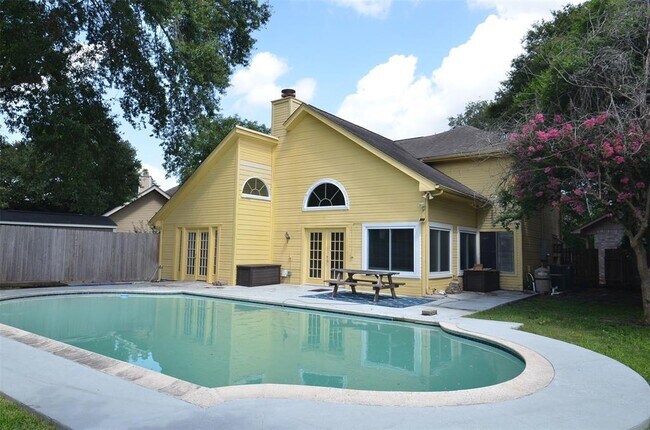 Building Photo - 12707 Sandri Ln