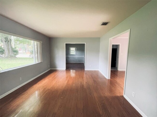 Building Photo - 1039 S Frankland Rd