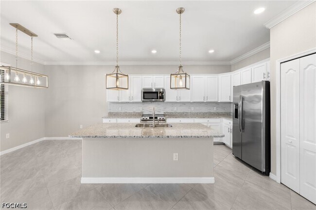 Building Photo - 11884 Arbor Trace Dr