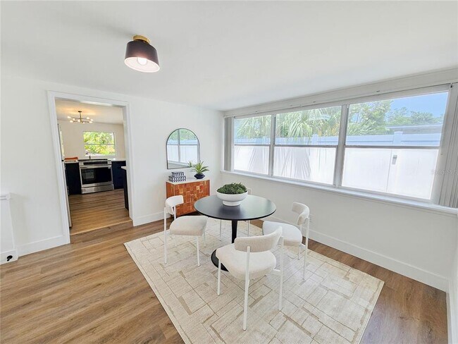 Building Photo - 1416 55th Ave N