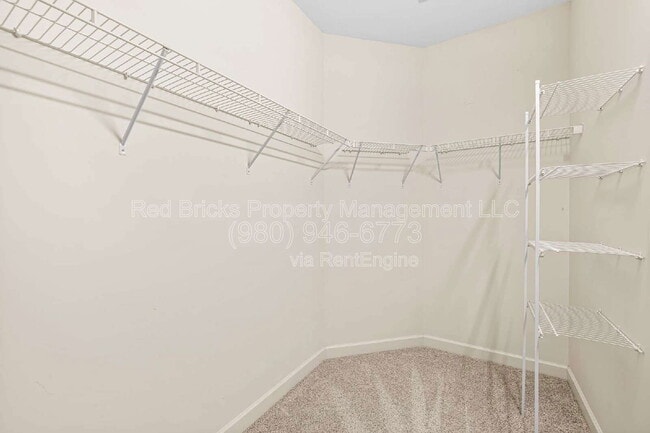 Building Photo - 2808 Twinberry Lane