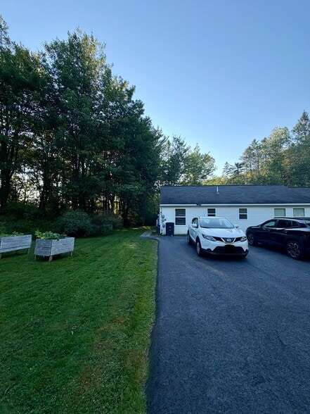 Building Photo - 143 Turkey Ln