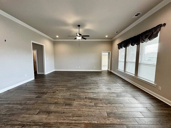 Building Photo - 10036 Dunleith Lp