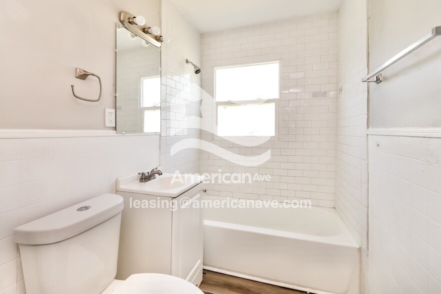 Building Photo - 203 N 37th St