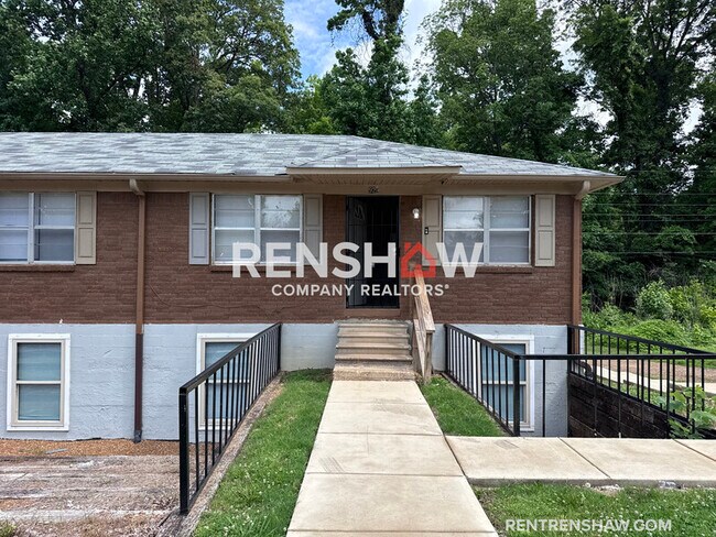 Building Photo - 92-E Navy Dr