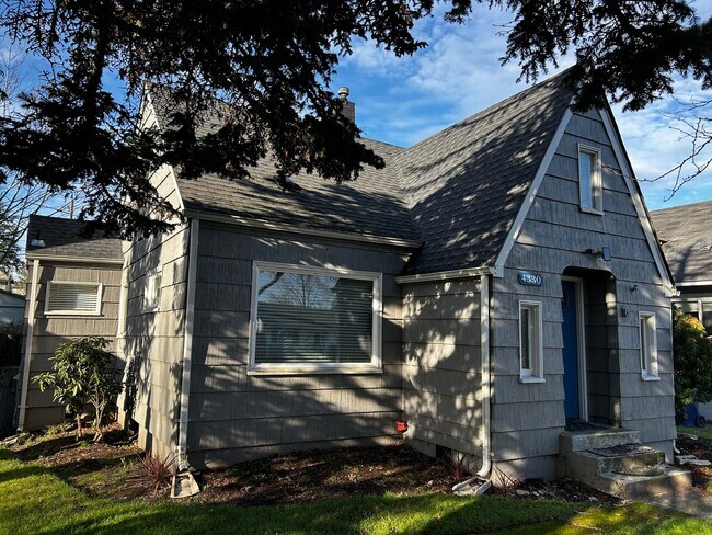 Building Photo - 4330 S K St