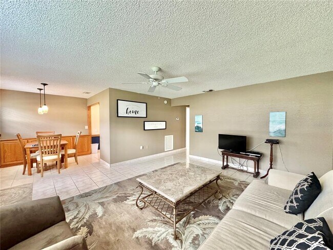 Building Photo - 11619 Boynton Ln