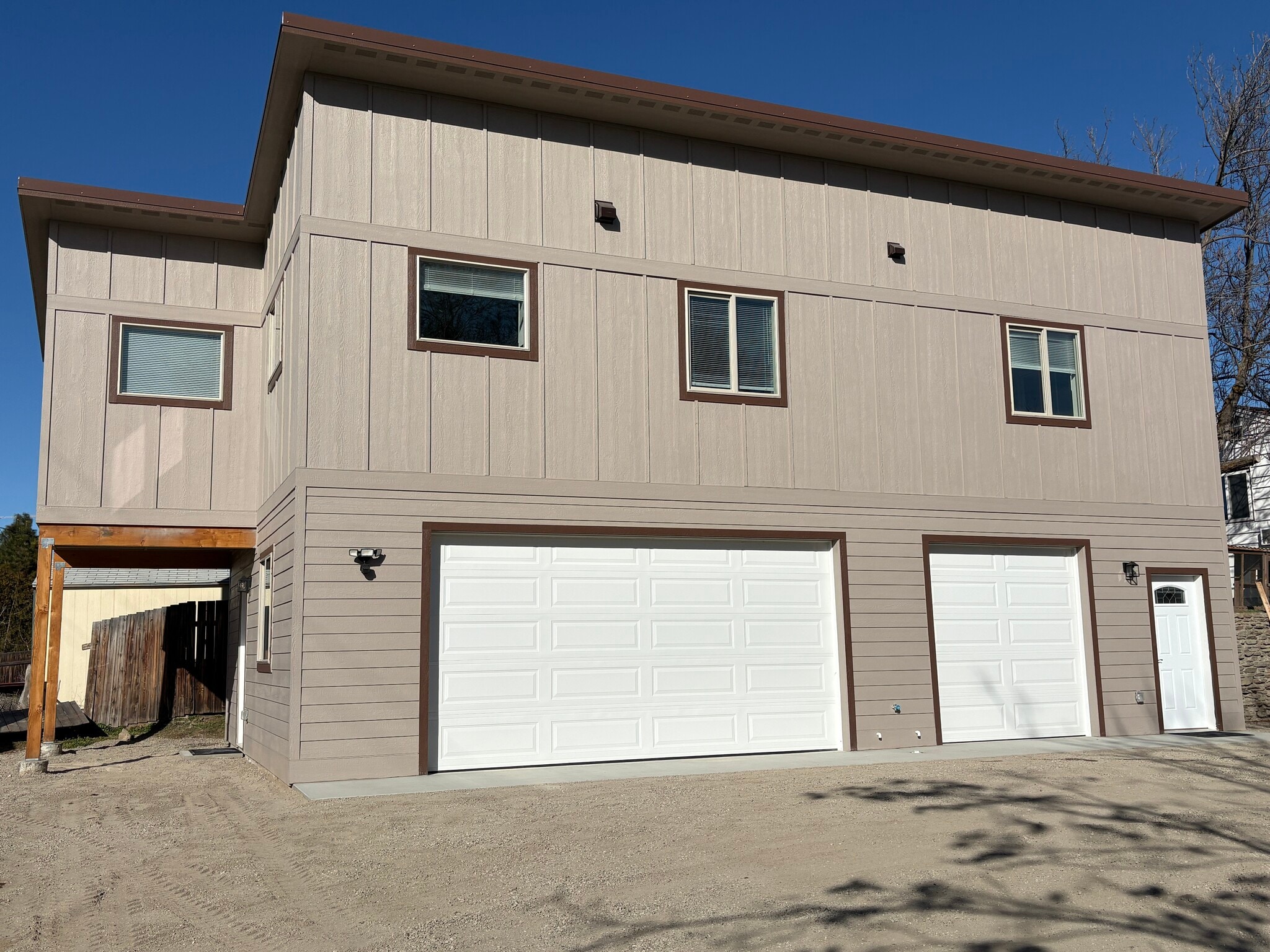 Building Photo - 2210 Arden Ct N