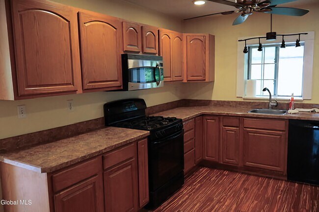 Building Photo - 19 Wilkins Ave