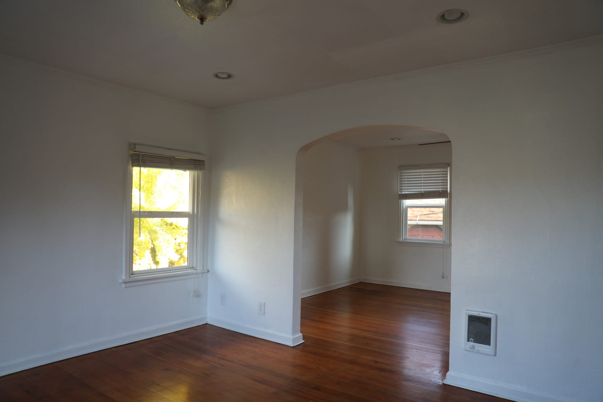 Building Photo - 2720 NE Weidler St