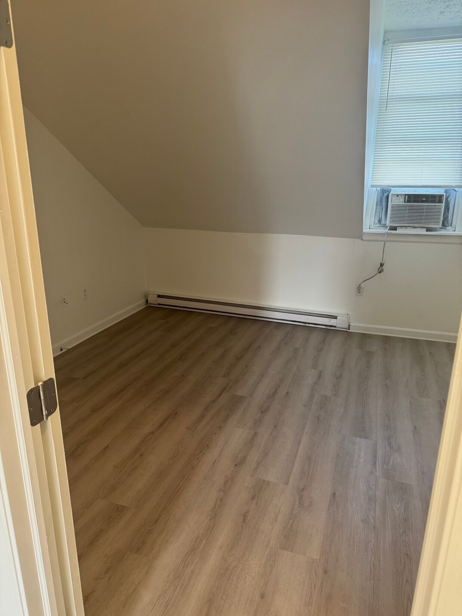 Bedroom 3 - 3022 Perrysville Ave