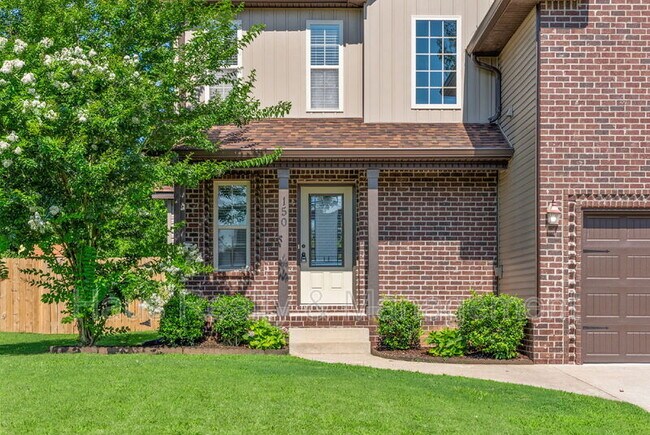 Building Photo - 150 Sycamore Hill Dr