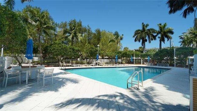 Building Photo - 7918 Harbor Island Dr