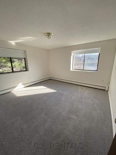 Building Photo - 71 Montvale Ave