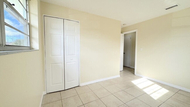 Building Photo - 1037 Berkshire Rd