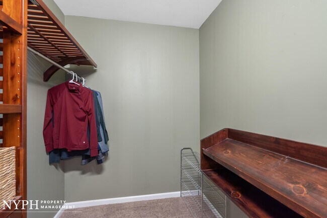 Building Photo - 5113 Cedarvale Rd