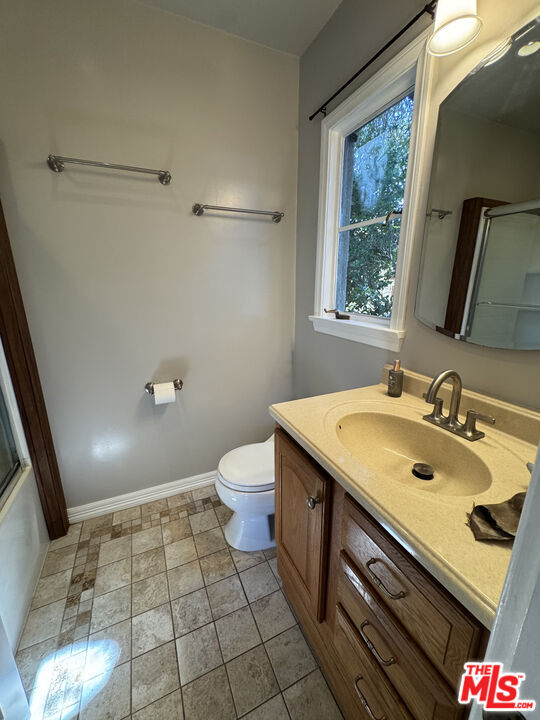 Building Photo - 3392 Tareco Dr