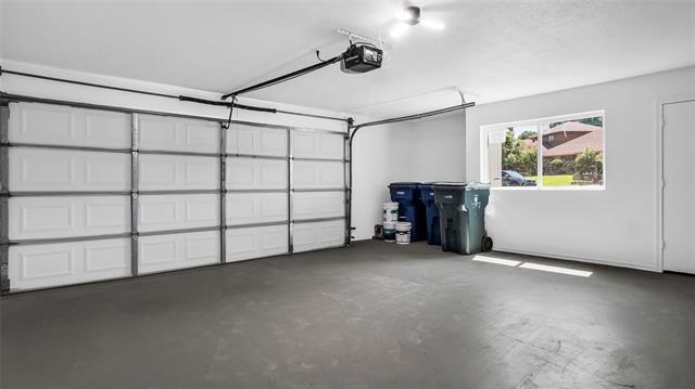 Building Photo - 1202 Quail Hollow Dr